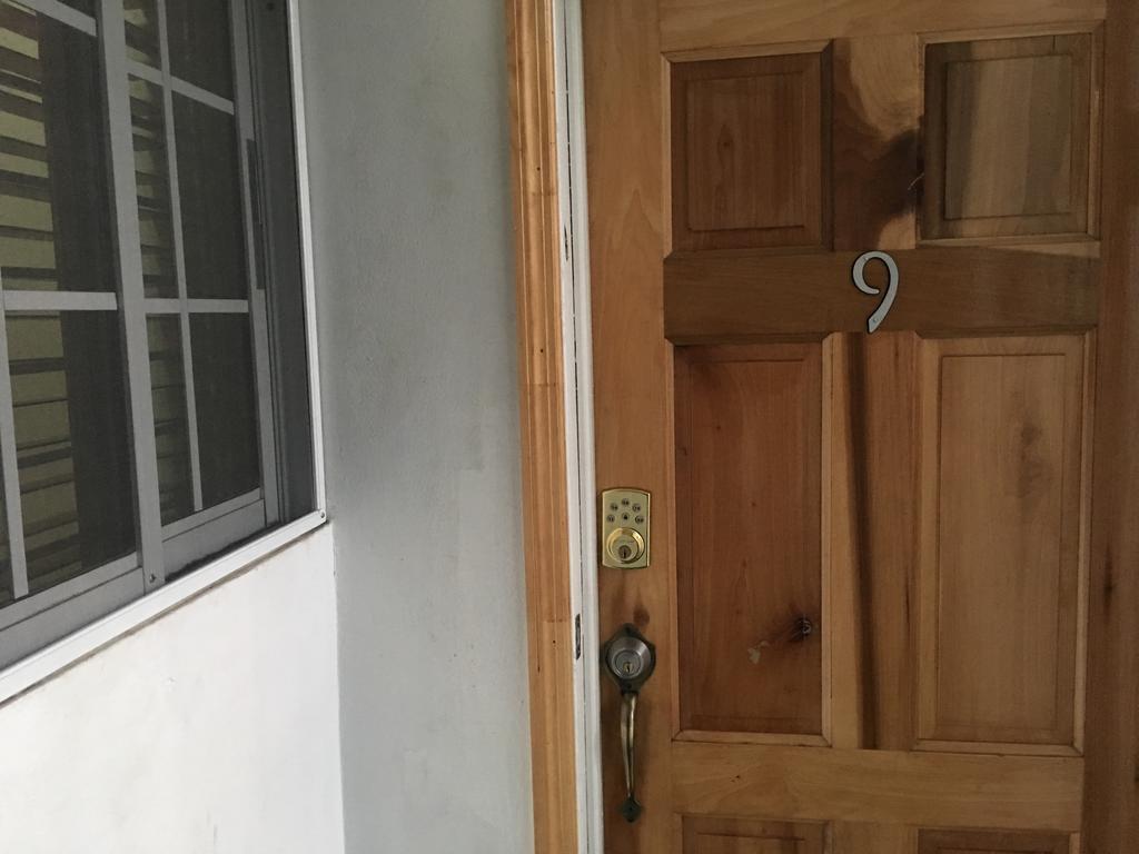 Abacus Jamaica The Zana Suites Kingston Exterior foto