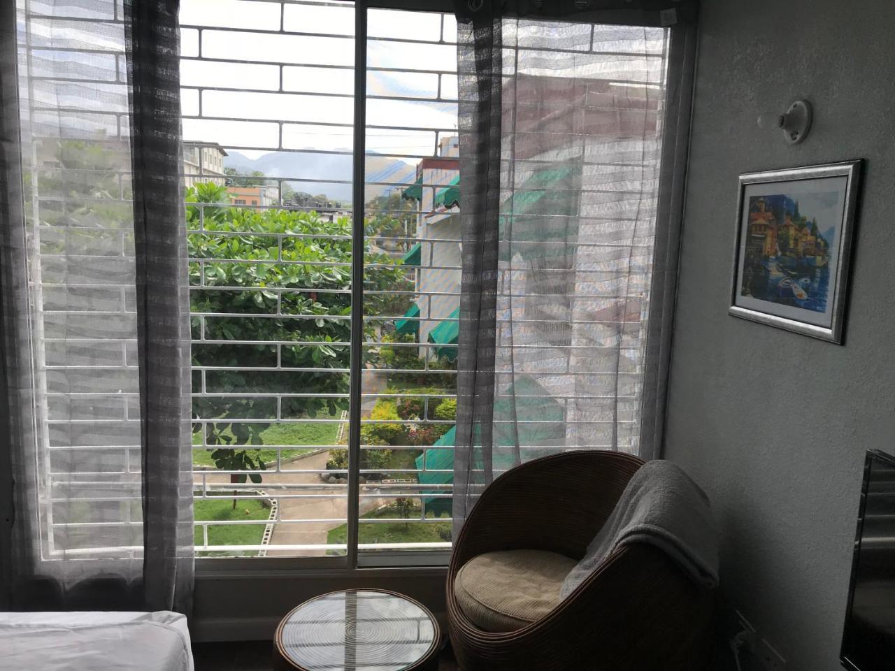 Abacus Jamaica The Zana Suites Kingston Exterior foto